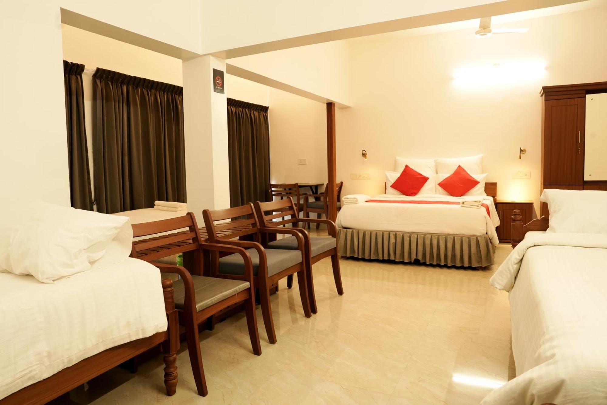 Alleppey Holiday Beach Resort Alappuzha Exteriör bild